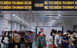 Metro TPHCM đón lượng khách 'khủng'