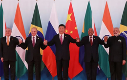 BRICS nắm giữ một ‘chìa khóa’ quan trọng, dự kiến tăng trưởng mạnh mẽ ‘đánh bại’ G7: Chuyên gia nhận định nhóm kinh tế mới nổi này đang thách thức trật tự thế giới