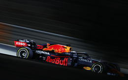 Red Bull - Hãng nước tăng lực có cả 1 đội đua F1: Ra đời từ sự buồn chán của ông chủ, nổi tiếng vì phá vỡ mọi quy luật bất thành văn