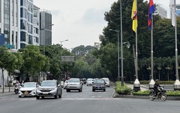 Khách nước ngoài bất ngờ trước hình ảnh các tuyến đường quanh sân bay Tân Sơn Nhất