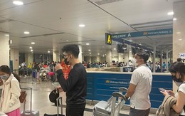 Sân bay Tân Sơn Nhất rất 'lạ' ngày 30 Tết