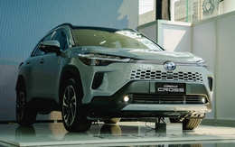 Ra mắt Toyota Corolla Cross 2024: Giá quy đổi từ 680 triệu, lưới tản nhiệt kiểu Lexus RX, có thể Việt Nam giữa năm nay