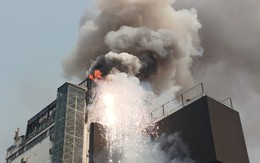Tin mới nhất vụ cháy tại tòa nhà OCD ở Hà Nội, cột khói lửa bốc cao hàng chục mét
