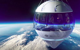 Chi 500.000 USD thưởng thức bữa ăn xa xỉ khi du hành ngoài không gian