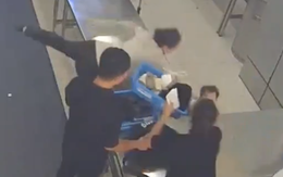 VIDEO: Nữ nhân viên an ninh hàng không lao tới đỡ cháu bé rơi khỏi bàn