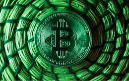 Khởi động tuần mới: Bitcoin tăng dựng đứng 7%, trở lại mốc 70.000 USD, nguyên nhân có thể từ FED?