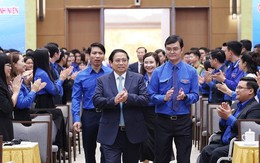 Thủ tướng Phạm Minh Chính gặp mặt và đối thoại với thanh niên về chuyển đổi số