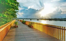 Cầu gỗ là biểu tượng bạc tỷ của một thành phố ở Việt Nam: "Dát" 7 tấn đồng, diện tích hơn 2.400m2