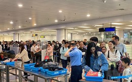 Điều khách nước ngoài khen hết lời khi đến sân bay Nội Bài