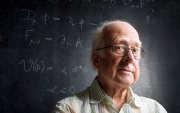 Peter Higgs, nhà vật lý học vĩ đại phát hiện ra "hạt của Chúa", đã qua đời