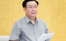 Chủ tịch Quốc hội Vương Đình Huệ chủ trì phiên họp Thường vụ Quốc hội