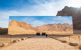 Nhà hát chứa 500 người tàng hình giữa sa mạc, thách thức đôi mắt tinh tường nhất