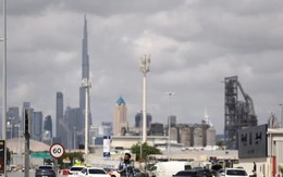 Thành phố sa mạc Dubai ‘đóng băng’ suốt cả tuần vì mưa lớn chưa từng thấy