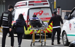 Khủng hoảng y tế tại Hàn Quốc: Dịch vụ y tế khẩn cấp sắp sụp đổ sau 2 tháng chống chọi?