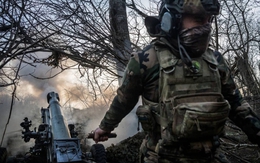 Ukraine oằn mình chống đỡ các đòn tấn công của quân đội Nga từ nhiều phía