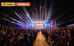 Bùng nổ bữa tiệc âm nhạc quy mô khủng tại một đại học ở Hà Nội, 15.000 học sinh THPT cháy hết mình cùng Phương Ly, Double2T