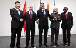 "BRICS quyết tâm loại bỏ đồng USD trong các giao dịch thương mại trong tương lai"