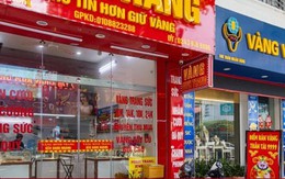 Cửa hàng nói hết vàng miếng để bán, chuyên gia phân tích gì?