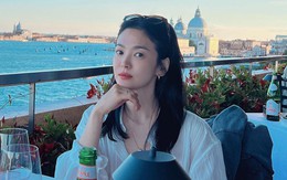 Loạt ảnh đời thường tuổi 43 của Song Hye Kyo khiến nhiều người ngỡ ngàng về nhan sắc mỹ nhân hàng đầu Hàn Quốc