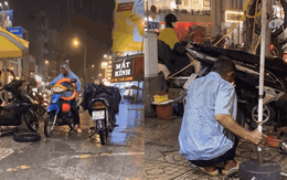 "Ông bụt" sửa xe và bé cún đang viral khắp cõi mạng: Bất chấp mưa gió, 1-2h sáng vẫn "giải cứu" hội gặp kiếp nạn