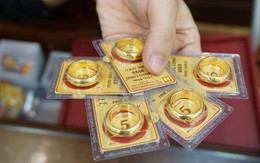 Lần đầu tiên giá vàng nhẫn cao hơn vàng miếng SJC: Có nên bán vàng nhẫn để mua vàng miếng?