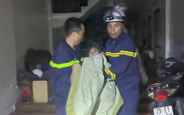 Hà Nội: Cháy nhà ở khu đô thị lúc đêm, nhiều người thoát nạn qua ban công sang nhà hàng xóm
