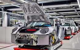 Cổ phiếu Porsche bị bán tháo vì thiếu thứ nguyên liệu đặc biệt được dùng làm thân xe