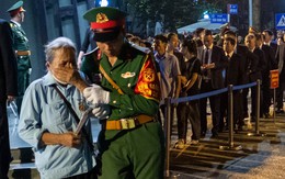 Cập nhật: Nhiều người rơi nước mắt sau khi vào viếng Tổng Bí thư Nguyễn Phú Trọng tại Nhà tang lễ Quốc gia