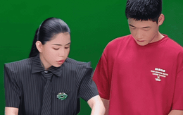 Hằng Du Mục đang live thì lớn giọng đòi xoá link nhãn hàng, không live nữa: Chuyện gì đây?