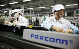 Foxconn sắp mở nhà máy làm linh kiện xe điện ở Việt Nam: Xu thế đổ hàng tỷ USD làm 'iPhone 4 bánh' của các hãng điện thoại