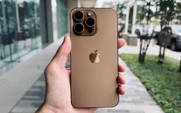 Hình ảnh iPhone 16 Pro với màu "titan sa mạc" mới, khác xa màu vàng mà chúng ta tưởng tượng!