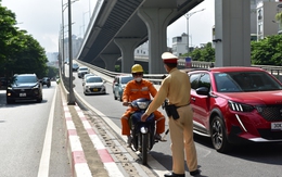 Hàng loạt cán bộ, công chức, tài xế xe ôm... cố tình đi lên đường vành đai 2 với lý do không thể chấp nhận