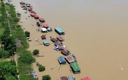 Thủy điện Hòa Bình xả lũ, cuộc sống xóm vạn chài bị đảo lộn