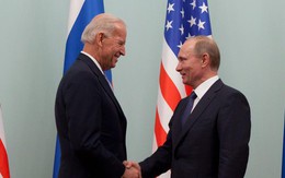 Tổng thống Biden đặt bẫy trừng phạt Nga với ông Trump?