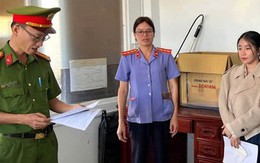 Thủ đoạn lừa đảo hơn 9,5 tỉ đồng của "Hot girl ngân hàng" ở Bình Dương Thủ đoạn lừa đảo hơn 9,5 tỉ đồng của "Hot girl ngân hàng" ở Bình Dương