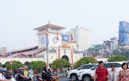 Hình ảnh giao thông khác lạ ở TPHCM ngày cuối tuần Hình ảnh giao thông khác lạ ở TPHCM ngày cuối tuần