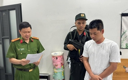Khám xét nơi ở của Trần Trung Hiếu, triệt phá đường dây cá độ cực 'khủng' 1.200 tỷ đồng Khám xét nơi ở của Trần Trung Hiếu, triệt phá đường dây cá độ cực 'khủng' 1.200 tỷ đồng