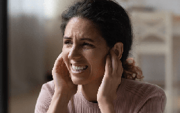 Vì sao giọng nói của bạn trên ghi âm nghe khác hoàn toàn so với giọng bạn tự nghe, nhưng người khác lại thấy bình thường?