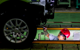 Buồn của người Thái: Không chỉ thua trên sân cỏ mà đến cả vị thế ‘ông trùm’ xe hơi của Đông Nam Á cũng lung lay, nợ hộ gia đình bằng 92% GDP