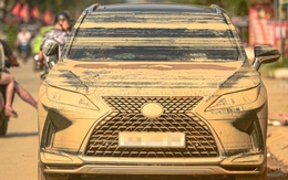 Nước rút, người Thái Nguyên đau xót nhìn hàng trăm ô tô phủ bùn, chết máy sau lũ