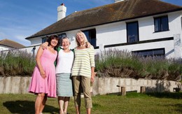 3 cụ bà U70 quyết bán hết nhà cửa, hùn tiền mua biệt thự cùng nhau dưỡng già: “Con tôi bảo tôi dở hơi”