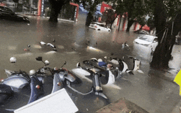 Cảnh tượng mưa ngập ở Thượng Hải khiến nhiều người giật mình, nhận xét: "Thật sự không tin nổi"