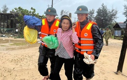 Sự thật thông tin bão số 12 xuất hiện, dự báo vào Quảng Trị và TP Huế