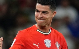 Ronaldo lập kỷ lục ở tuổi 40