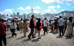 Liên tục ăn miếng trả miếng nhưng Mỹ đang giúp một ngành của Trung Quốc 'bỏ túi' hàng chục tỷ USD, các doanh nghiệp hàng đầu Mỹ thậm chí không từ chối làm việc này: Chuỵện gì đang xảy ra?