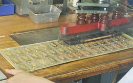 Vì sao Vietcombank, Techcombank không tự sản xuất vàng miếng mà muốn đi thuê gia công?