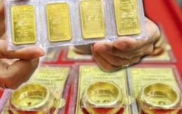 Lục két sắt của mẹ, tôi phát hiện 3 thứ nhớ đời