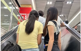 Bức ảnh lưu lại tư thế đứng của 2 cô gái gây xôn xao MXH xứ Trung: Đứng thế nào mới đúng để vừa đẹp vừa không hại  ?