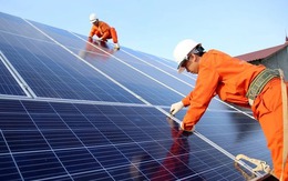 Chi khoảng 2 triệu mua tấm pin mặt trời 570Wp: Mỗi tháng, gia đình Hà Nội tiết kiệm được bao nhiêu tiền?