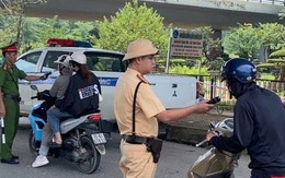 Chỉ 2 tiếng phát hiện hơn 1.900 trường hợp vi phạm nồng độ cồn